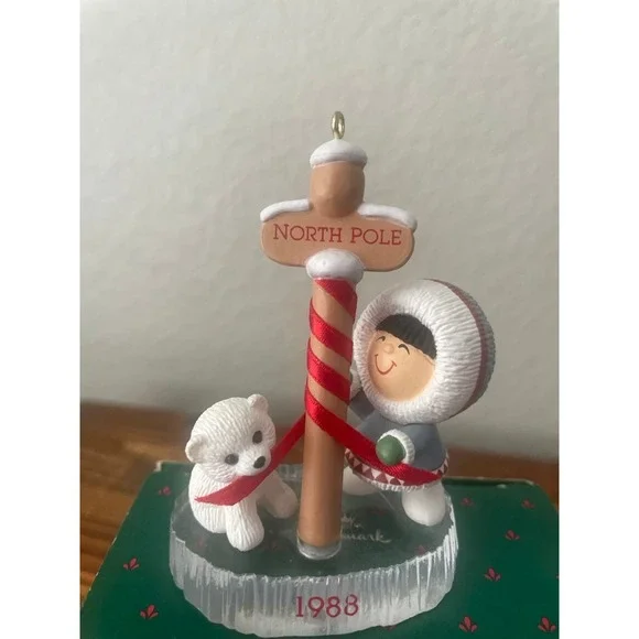 Hallmark Ornament 1988 FROSTY Friends ESKIMO and POLAR - Picture 7 of 10